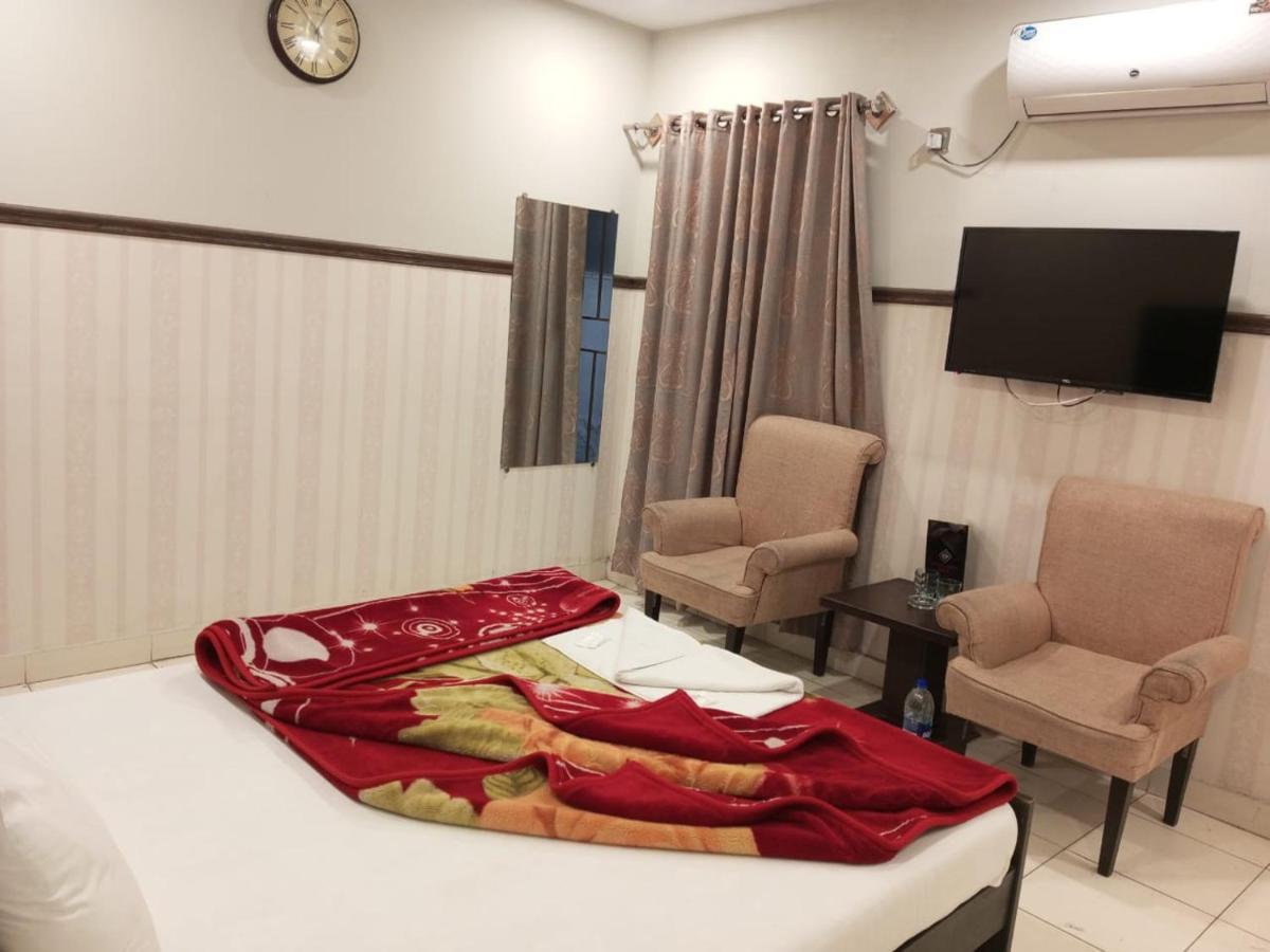 Hotel Eden Rock Rawalpindi Bagian luar foto